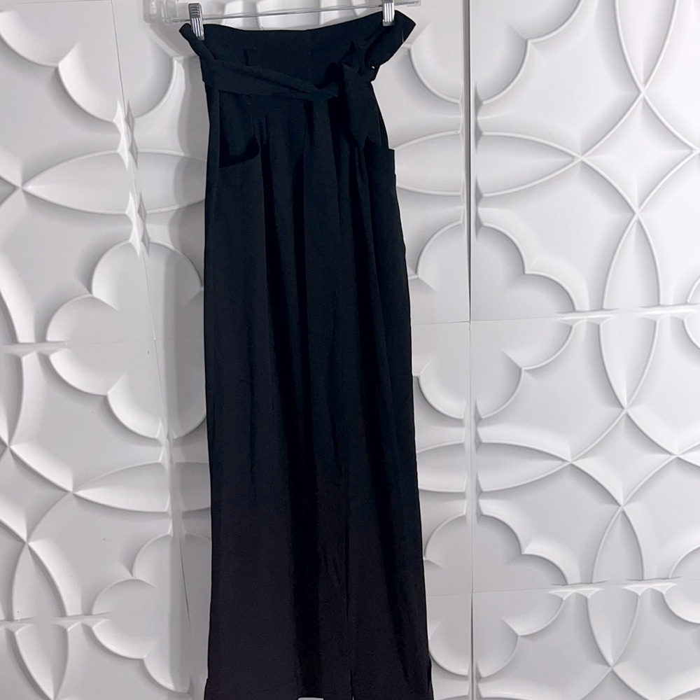 NEW vince camuto paper bag black pants sz 2.   (89)